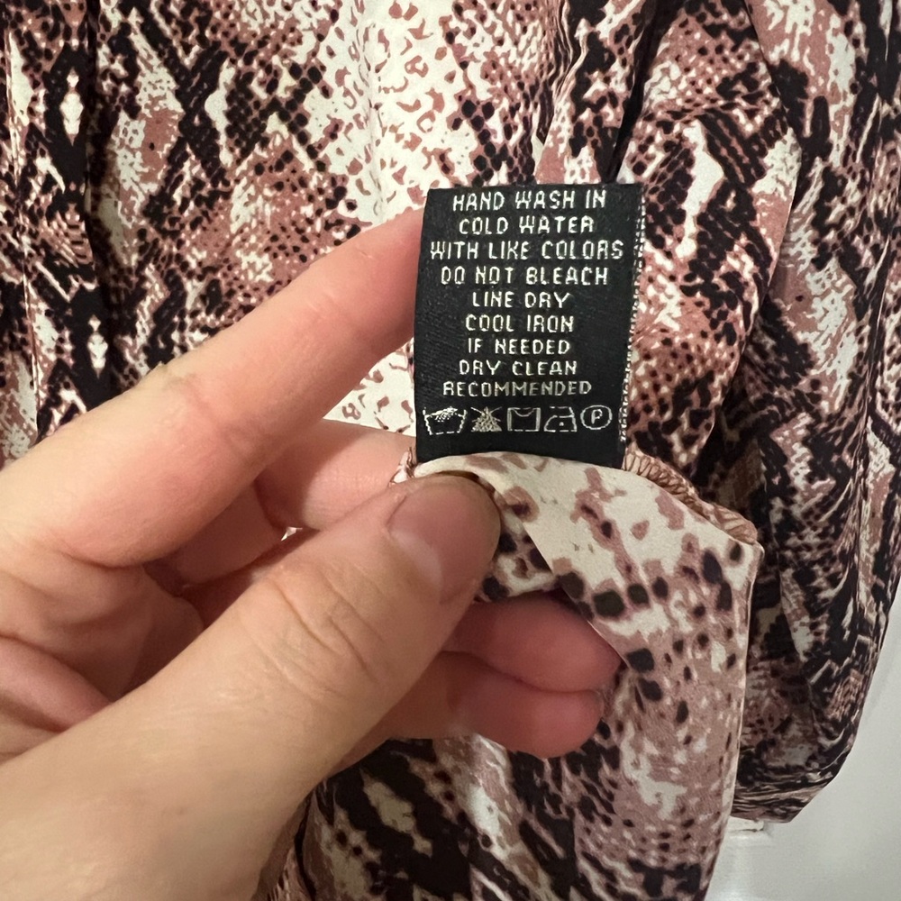 BCBGMaxAzria Button Top - Picture 10 of 11